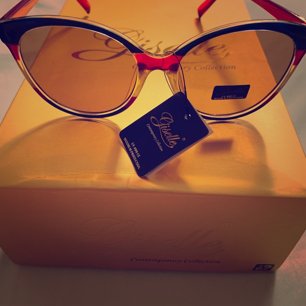 Gisselle Womans Sunglasses